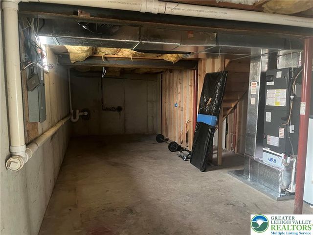 2197 Juniper Drive, North Whitehall Twp, PA 18037