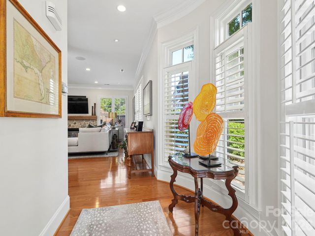 6826 Louisburg Square Lane, Charlotte, NC 28210