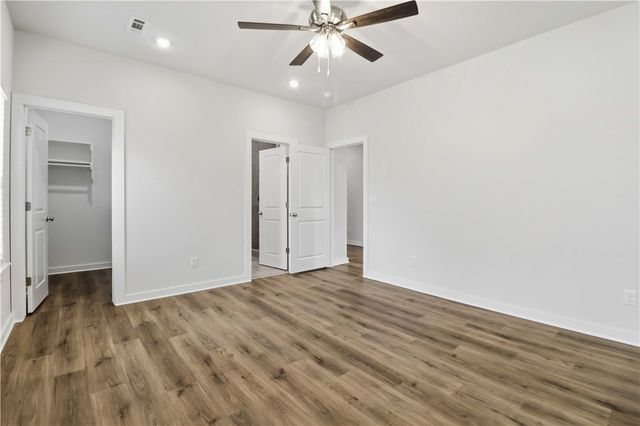 3406 SE K Street 2, Bentonville, AR 72712