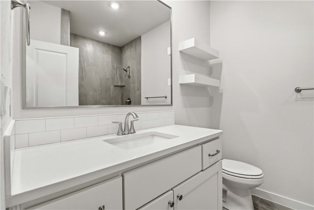 3406 SE K Street 2, Bentonville, AR 72712