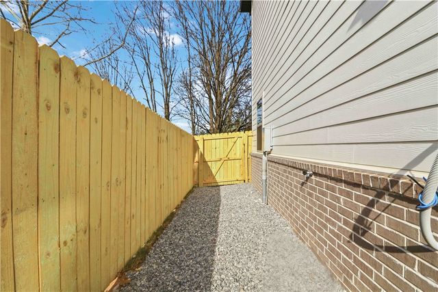 3406 SE K Street 2, Bentonville, AR 72712