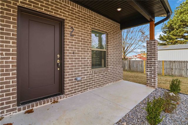 3406 SE K Street 2, Bentonville, AR 72712