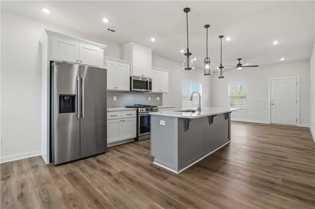 3406 SE K Street 2, Bentonville, AR 72712