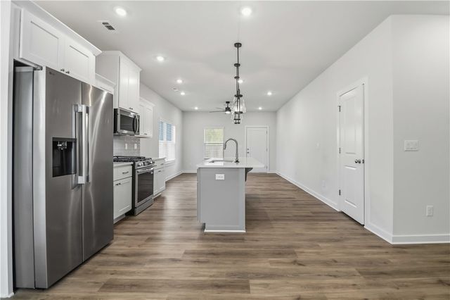 3406 SE K Street 2, Bentonville, AR 72712