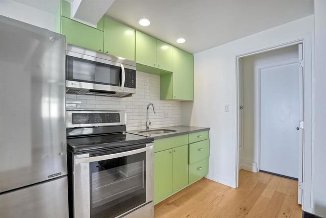 939 Olive Street 2, Coronado, CA 92118