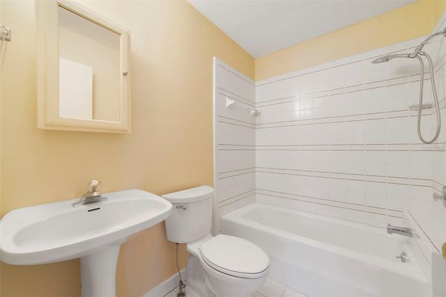 809 WILSON AVENUE, Leesburg, FL 34748