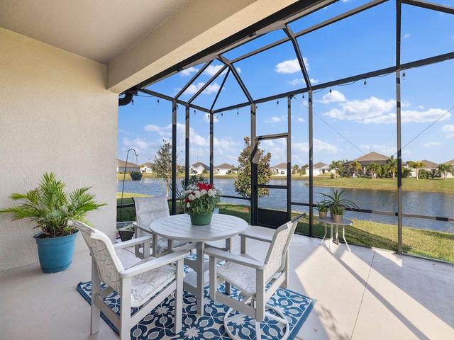 8476 Laguna Circle, Sebastian, FL 32976