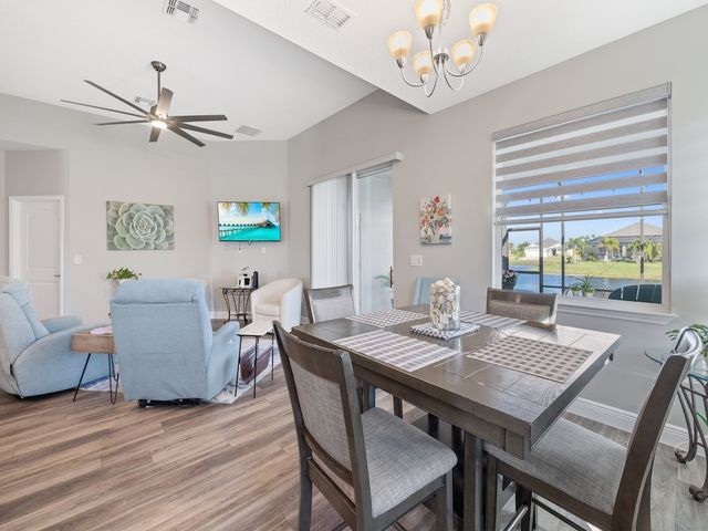 8476 Laguna Circle, Sebastian, FL 32976