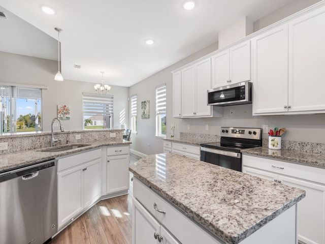 8476 Laguna Circle, Sebastian, FL 32976