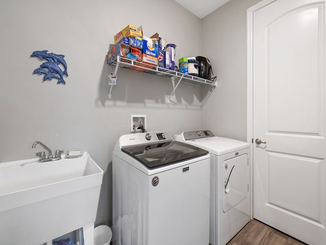 8476 Laguna Circle, Sebastian, FL 32976