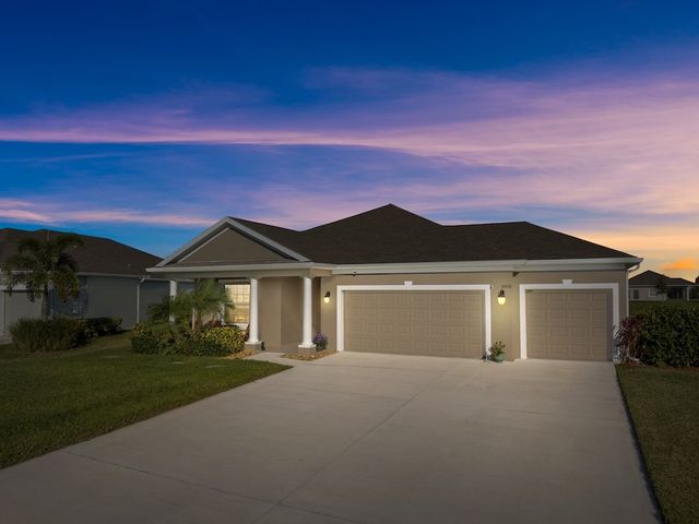 8476 Laguna Circle, Sebastian, FL 32976