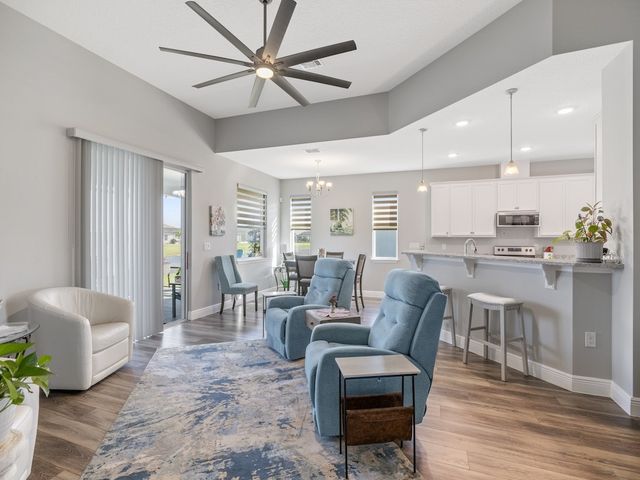 8476 Laguna Circle, Sebastian, FL 32976