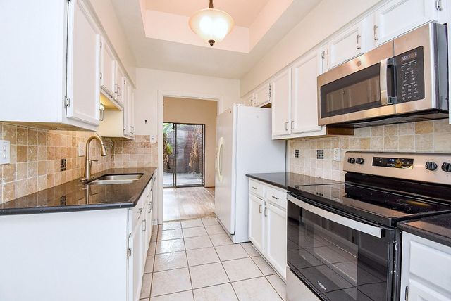 7447 Cambridge Street 71, Houston, TX 77054