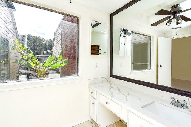 7447 Cambridge Street 71, Houston, TX 77054