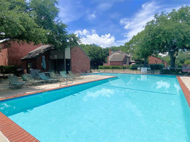 7447 Cambridge Street 71, Houston, TX 77054