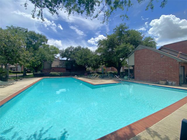 7447 Cambridge Street 71, Houston, TX 77054