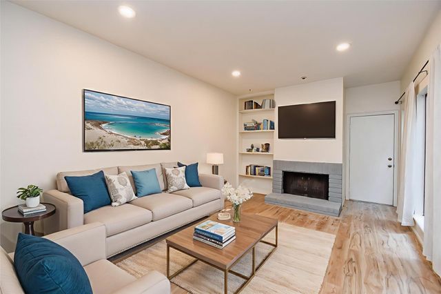 7447 Cambridge Street 71, Houston, TX 77054