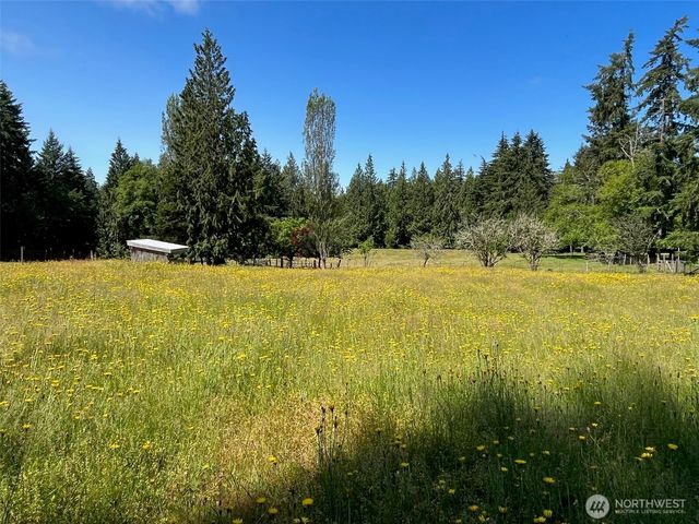 6529 Key Peninsula Hwy NW, Lakebay, WA 98349
