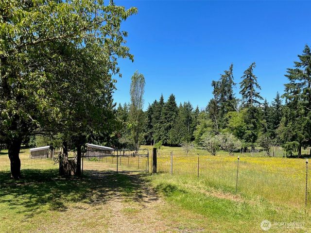 6529 Key Peninsula Hwy NW, Lakebay, WA 98349