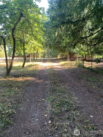 6529 Key Peninsula Hwy NW, Lakebay, WA 98349