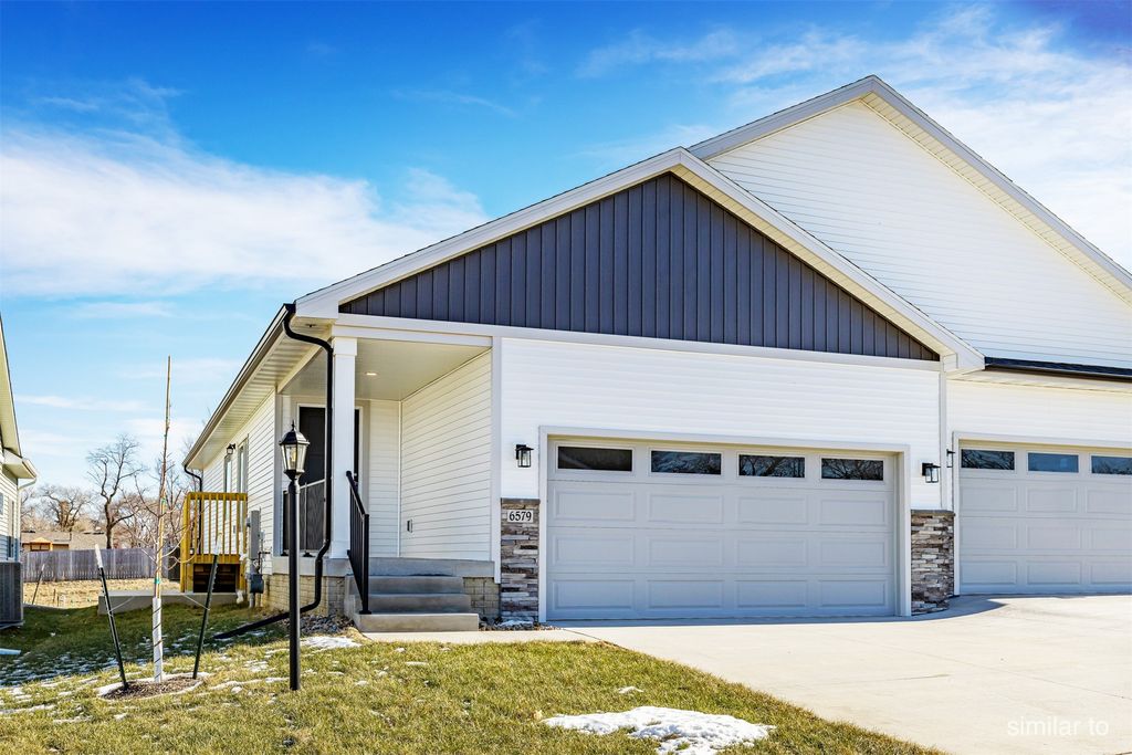 1513 Foxtail Drive SE, Altoona, IA 50009