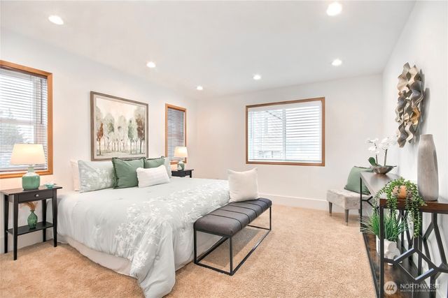 1116 6th Avenue N, Seattle, WA 98109