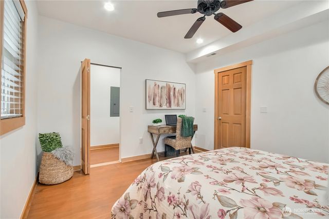 1116 6th Avenue N, Seattle, WA 98109