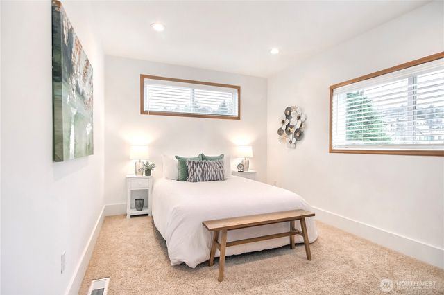 1116 6th Avenue N, Seattle, WA 98109