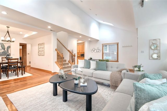 1116 6th Avenue N, Seattle, WA 98109