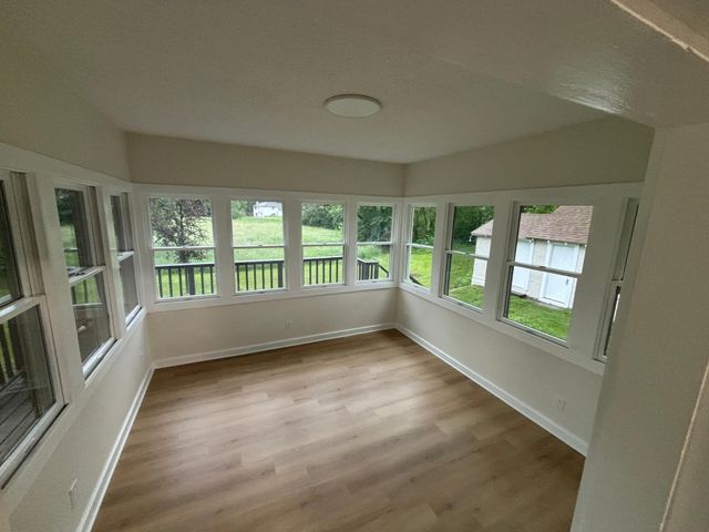 2253 Geneva Avenue N, Oakdale, MN 55128