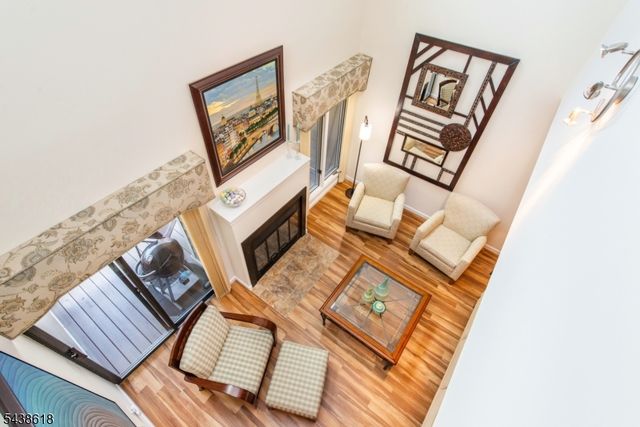 902 River Renaissance, East Rutherford Boro, NJ 07073