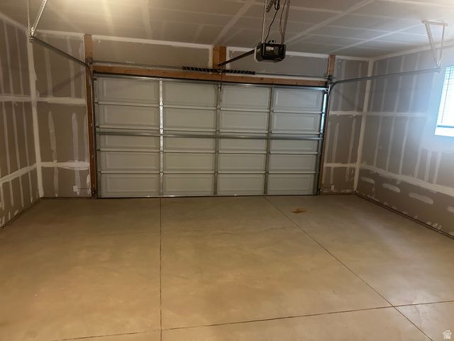 15 S LUNAR WAY RD, Mapleton, UT 84664