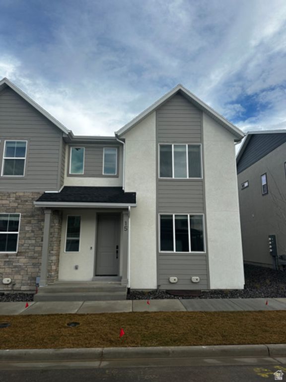 15 S LUNAR WAY RD, Mapleton, UT 84664