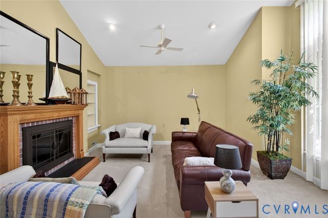 10427 Windam Hill Rd, Glen Allen, VA 23059