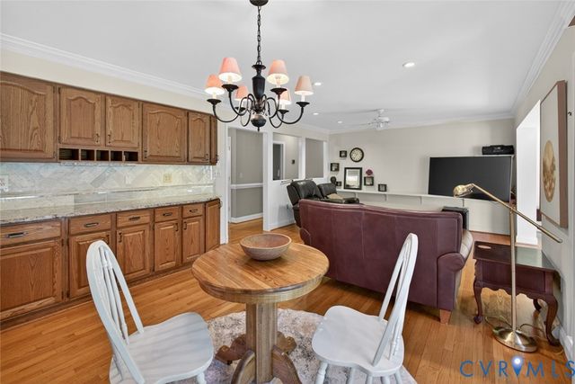 10427 Windam Hill Rd, Glen Allen, VA 23059