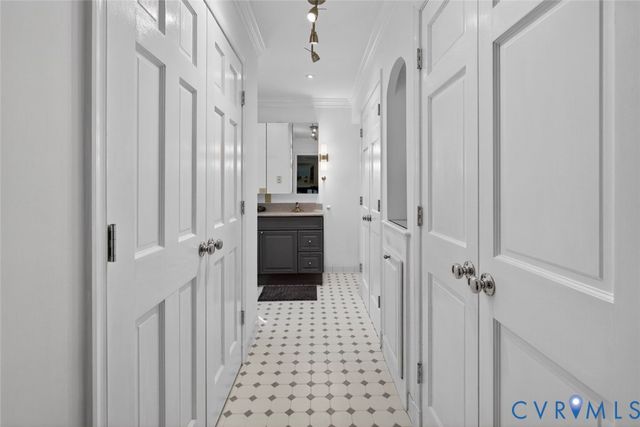 10427 Windam Hill Rd, Glen Allen, VA 23059