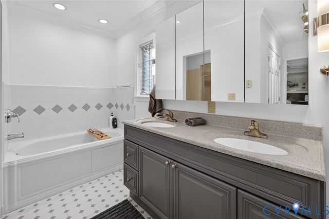 10427 Windam Hill Rd, Glen Allen, VA 23059