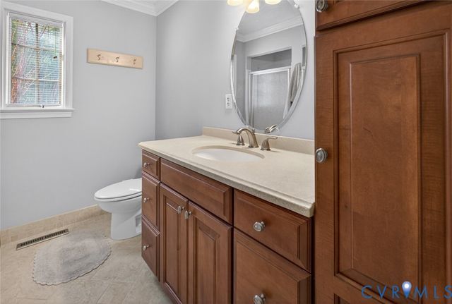 10427 Windam Hill Rd, Glen Allen, VA 23059