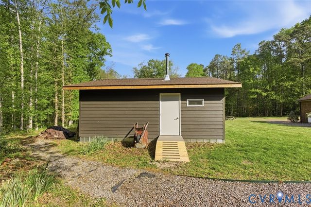 10427 Windam Hill Rd, Glen Allen, VA 23059