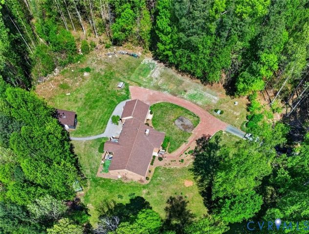 10427 Windam Hill Rd, Glen Allen, VA 23059