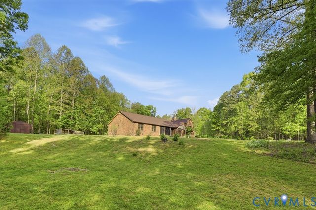 10427 Windam Hill Rd, Glen Allen, VA 23059