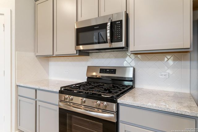 15062 Homing Meadow, San Antonio, TX 78253