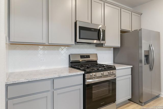 15062 Homing Meadow, San Antonio, TX 78253