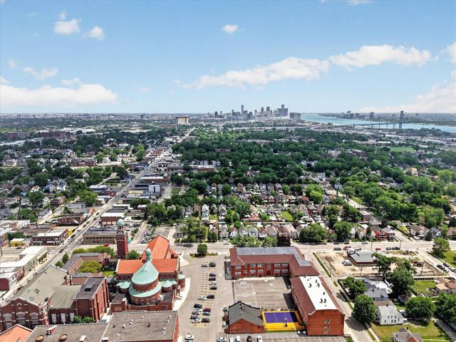 5827 Baker Street, Detroit, MI 48209