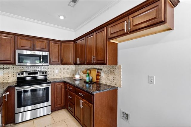 811 Central Park Avenue, Greensboro, NC 27407