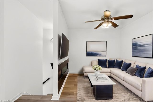 811 Central Park Avenue, Greensboro, NC 27407