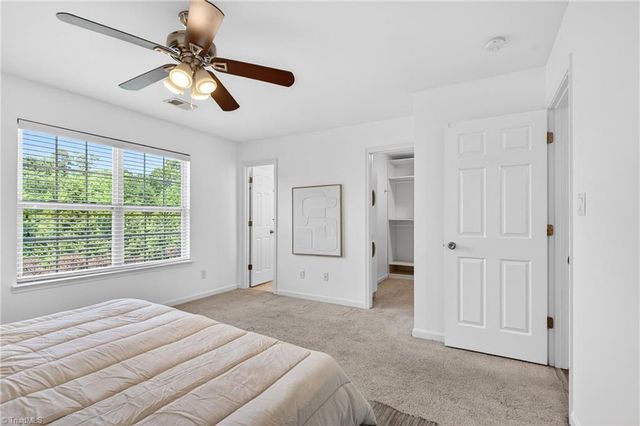 811 Central Park Avenue, Greensboro, NC 27407