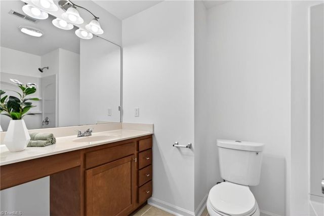 811 Central Park Avenue, Greensboro, NC 27407