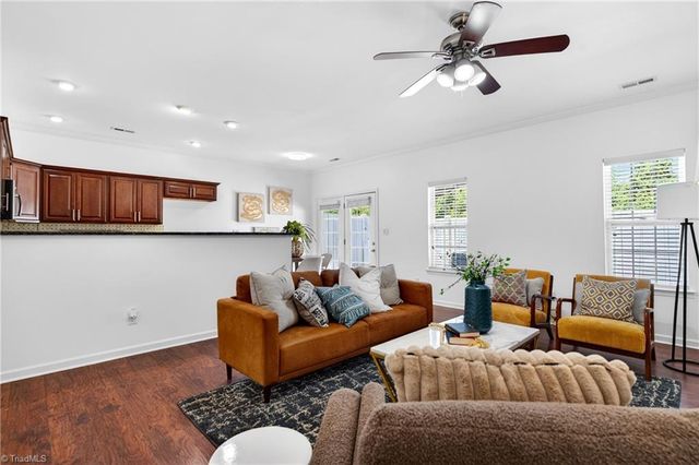 811 Central Park Avenue, Greensboro, NC 27407