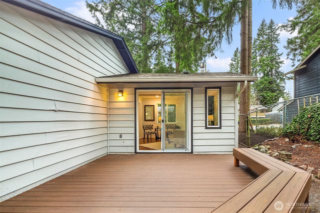 9010 172nd Avenue NE, Redmond, WA 98052